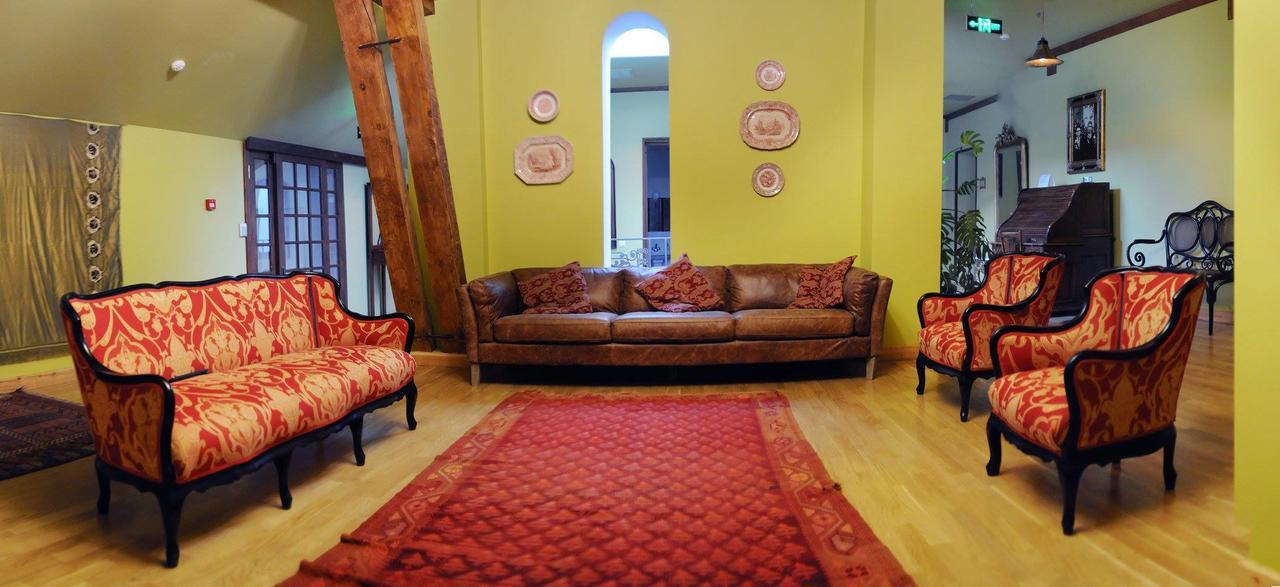 Hotel Writers' House Residency à Tbilissi Extérieur photo